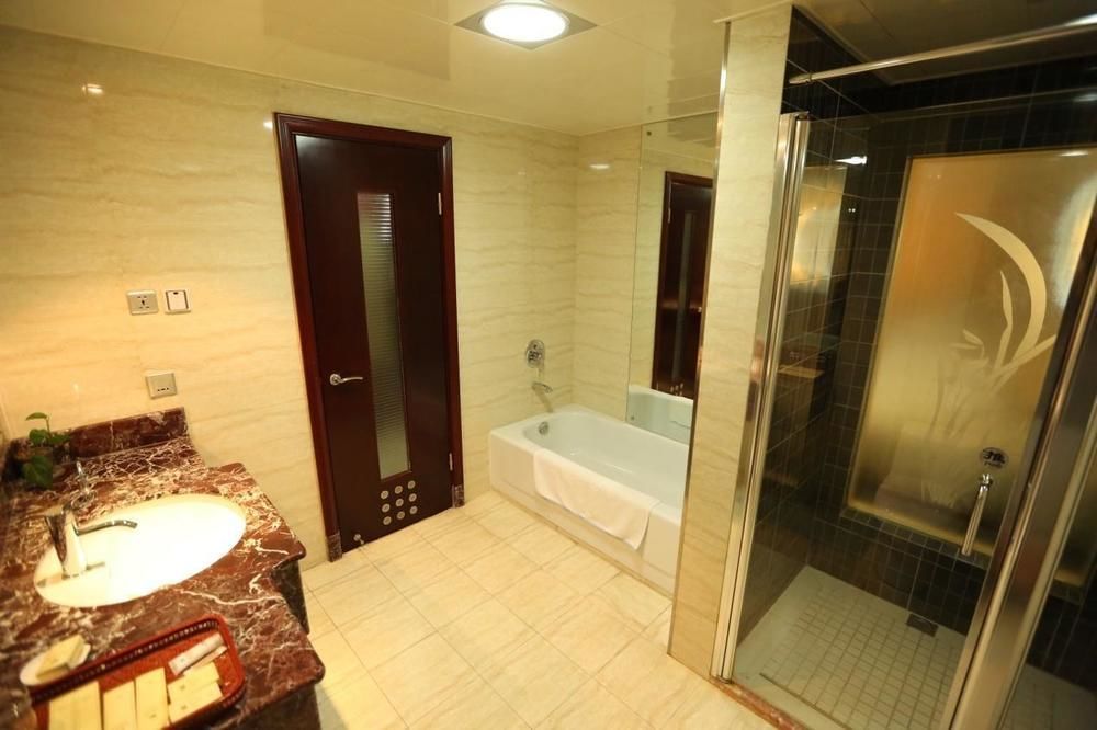 Donglai Hotel Laizhou Exterior photo